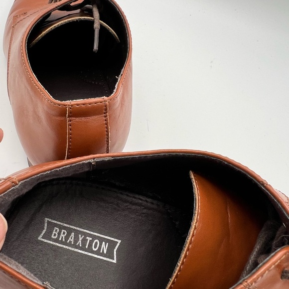 Elegant Tan Men's Oxford Shoes - Picture 7 of 8